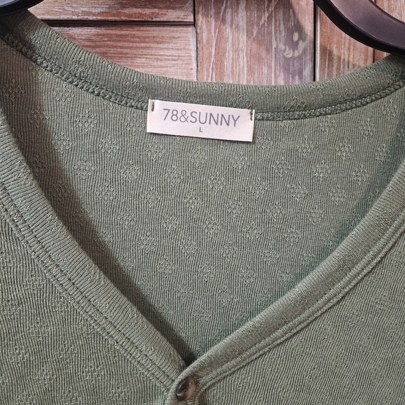 Brand New 78 & Sunny Green Button-Up Cardigan - Picture 3 of 4
